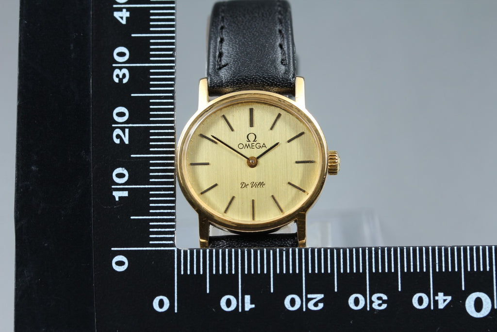 1978 Near MINT/Box OMEGA De Ville 24mm 511.0508 Manual Gold Dial Women's Vintage