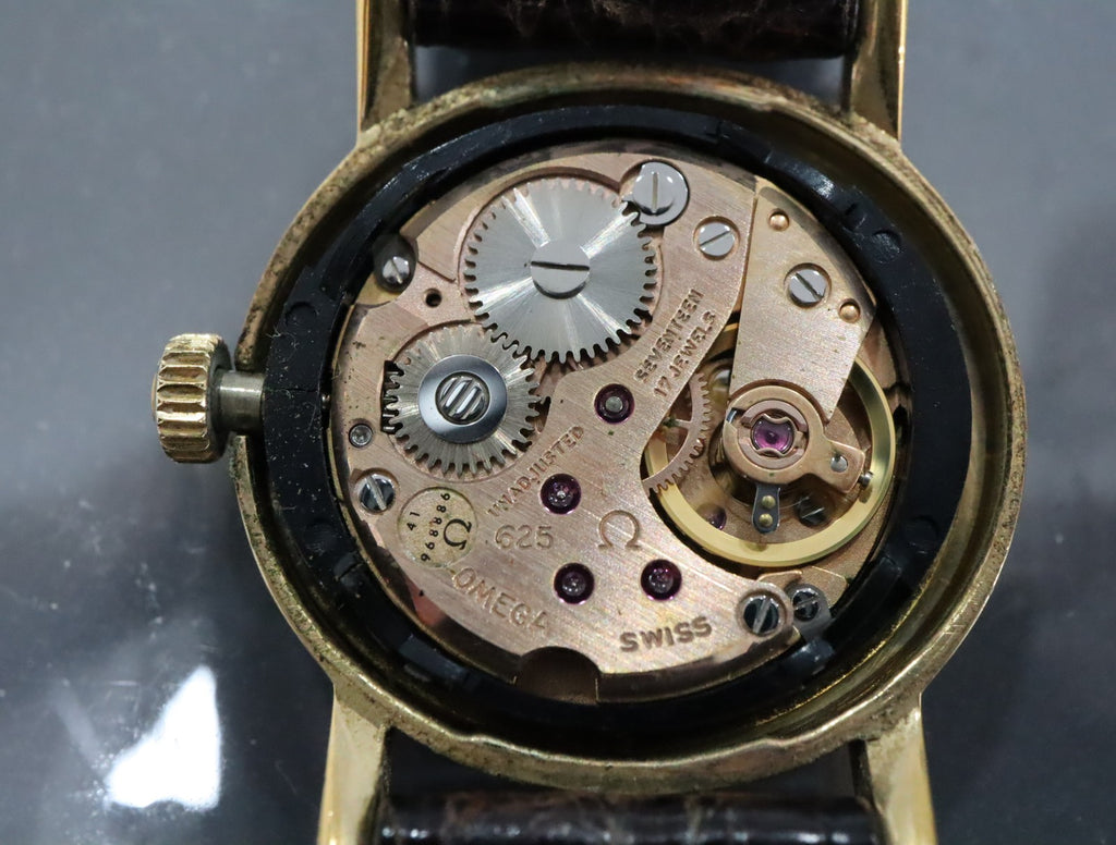 1978 Near MINT/Box OMEGA De Ville 24mm 511.0508 Manual Gold Dial Women's Vintage
