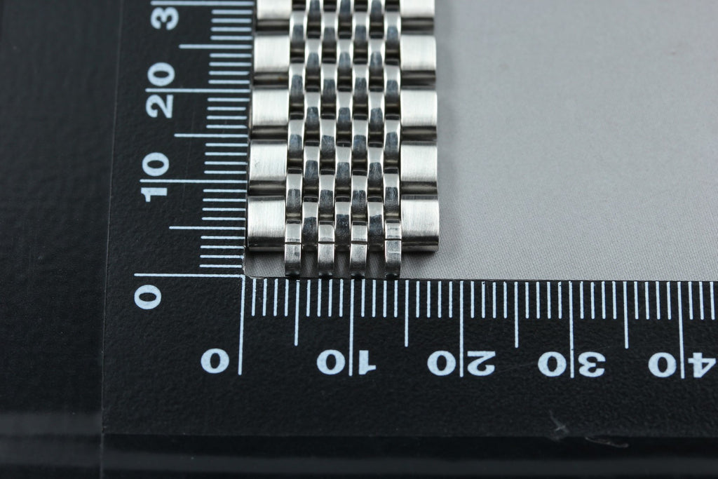 Near MINT OMEGA Beads of Rice Bracelet FF609/1037 18mm Silver Men's Vintage