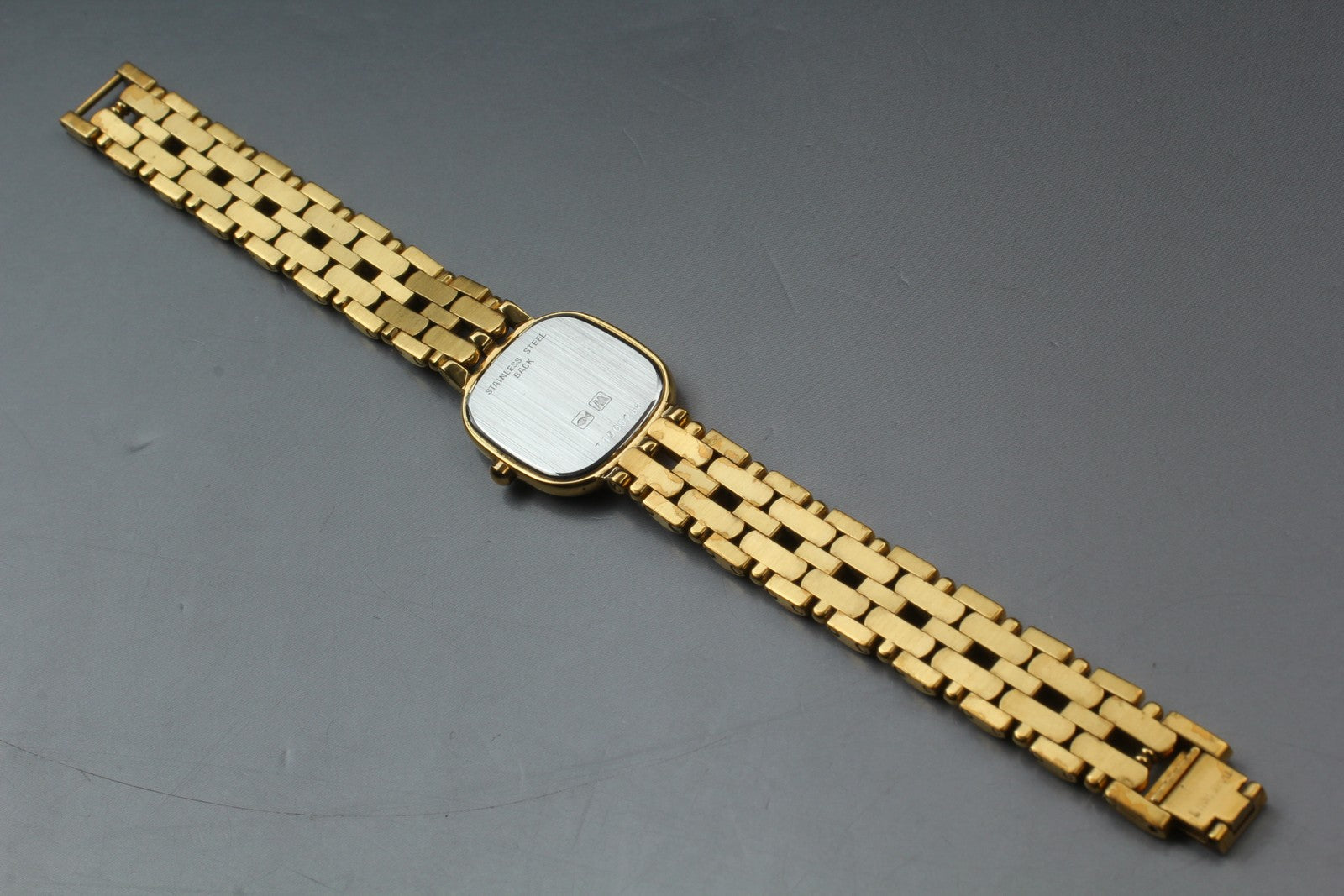 Longines 153 6981 21mm Quartz Gold Plated Gold Dial Women's Watch Vinatge Exc+5