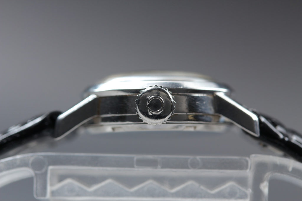 1963 Near MINT OMEGA Seamaster Geneve 19mm 515.003 Manual Silver Women's Vintage