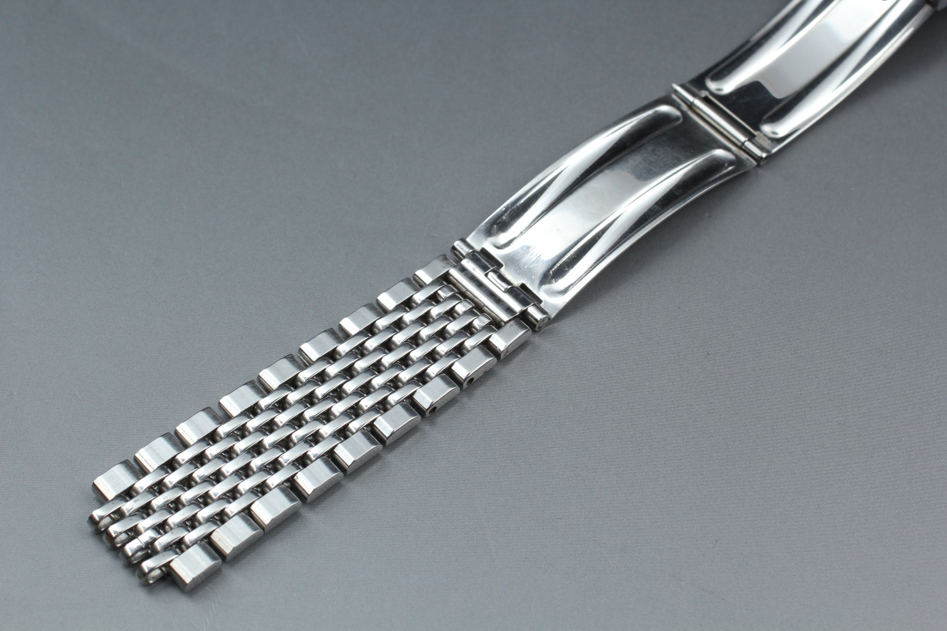 Near MINT OMEGA Beads of Rice Bracelet FF70/1503 18mm Stainless Steel Men's