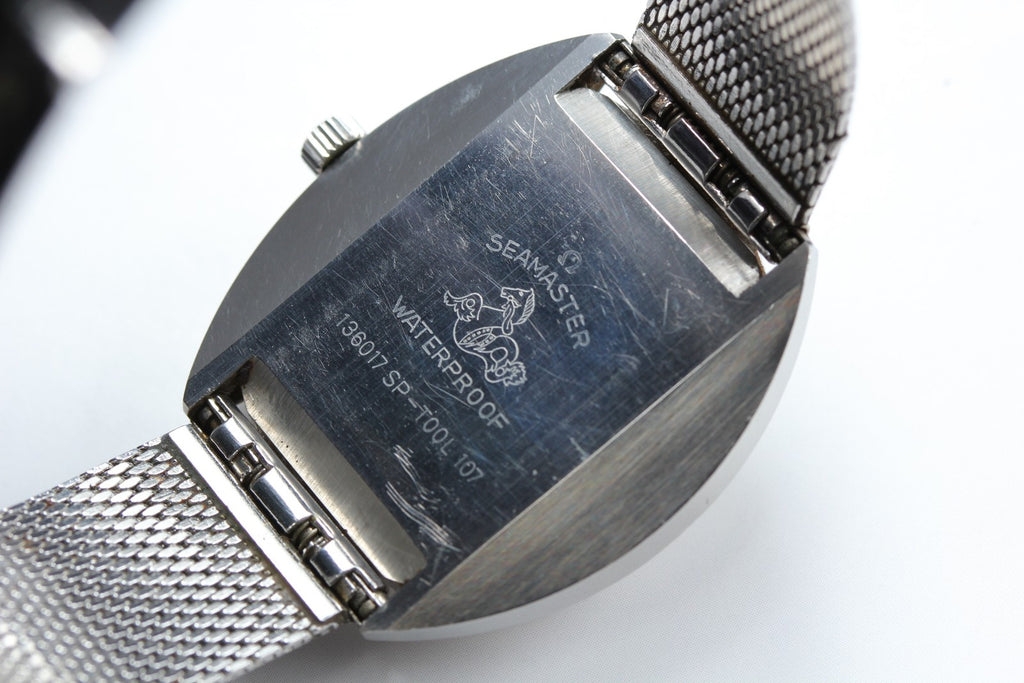 1960s Near MINT OMEGA Seamaster COSMIC 35mm 136.017 Manual Silver Men's Vintage