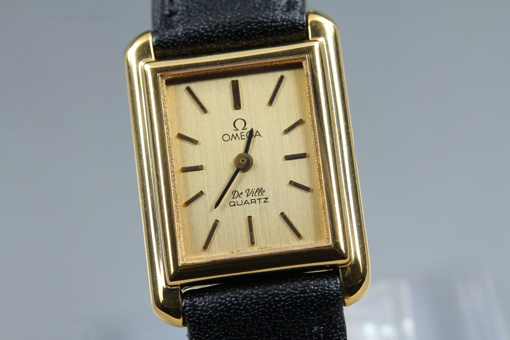 1981 Near MINT OMEGA De Ville 20mm 591.0029 Quartz Gold Dial Tank Women Vintage