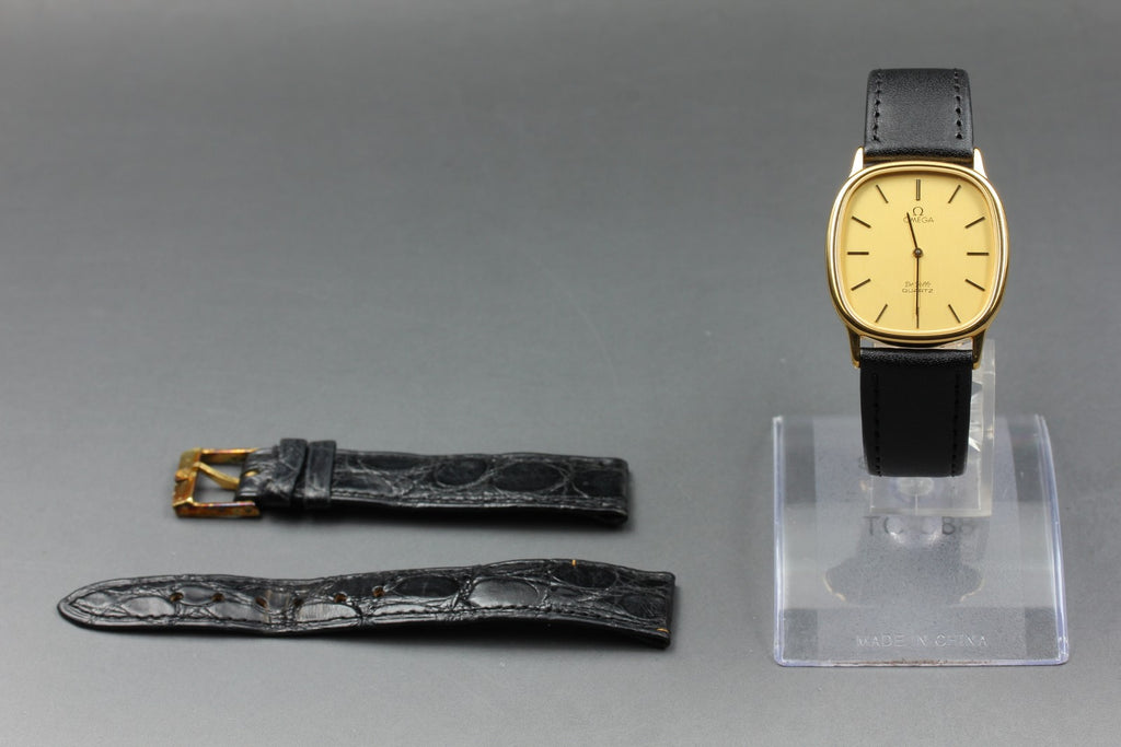 1984 Near MINT OMEGA De Ville 30mm 191.0132.1 Quartz Gold Dial Men's Vintage