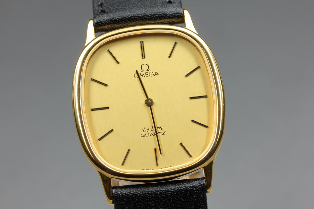 1984 Near MINT OMEGA De Ville 30mm 191.0132.1 Quartz Gold Dial Men's Vintage