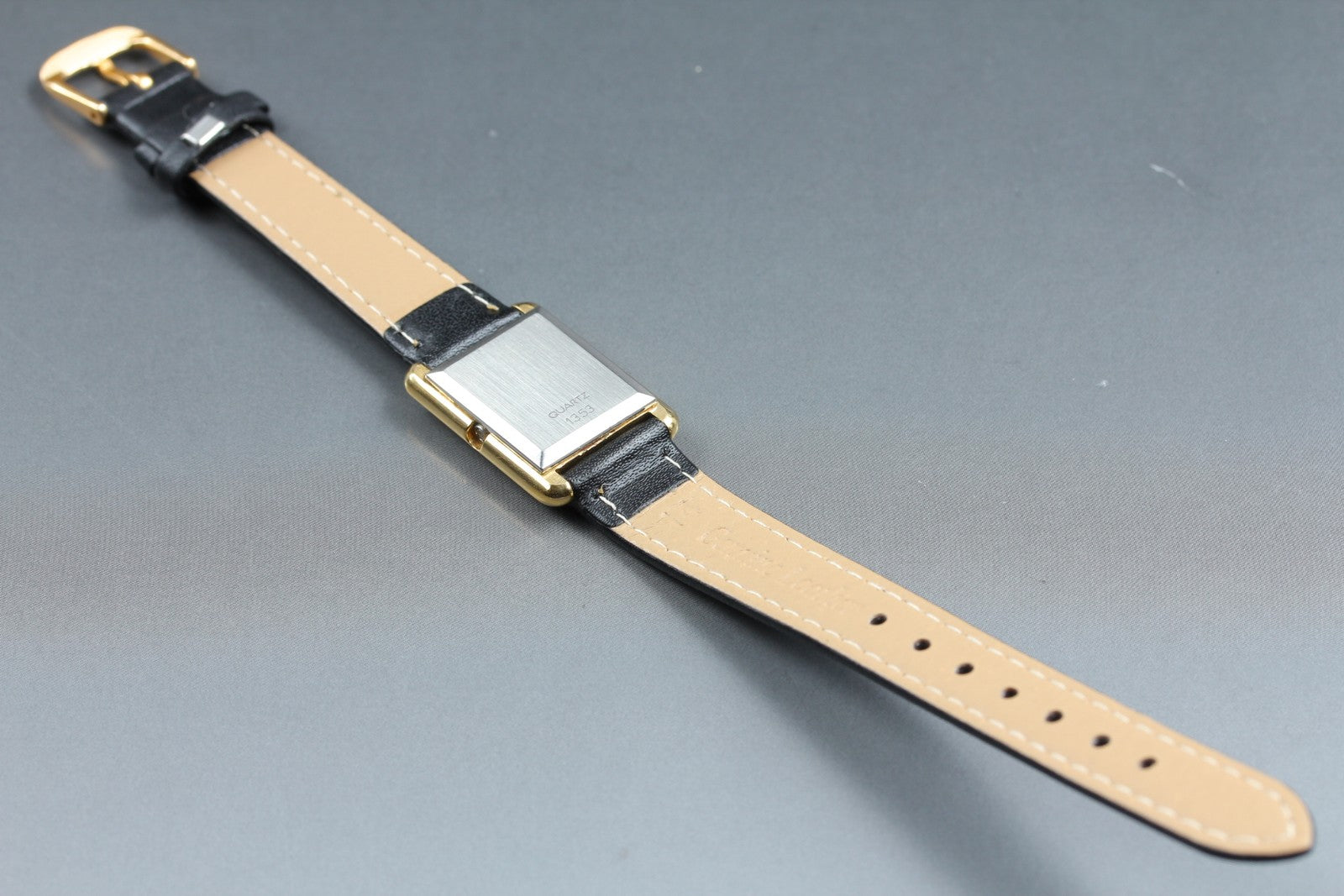 1981 Near MINT OMEGA De Ville 20mm 591.0029 Quartz Gold Dial Tank Women Vintage