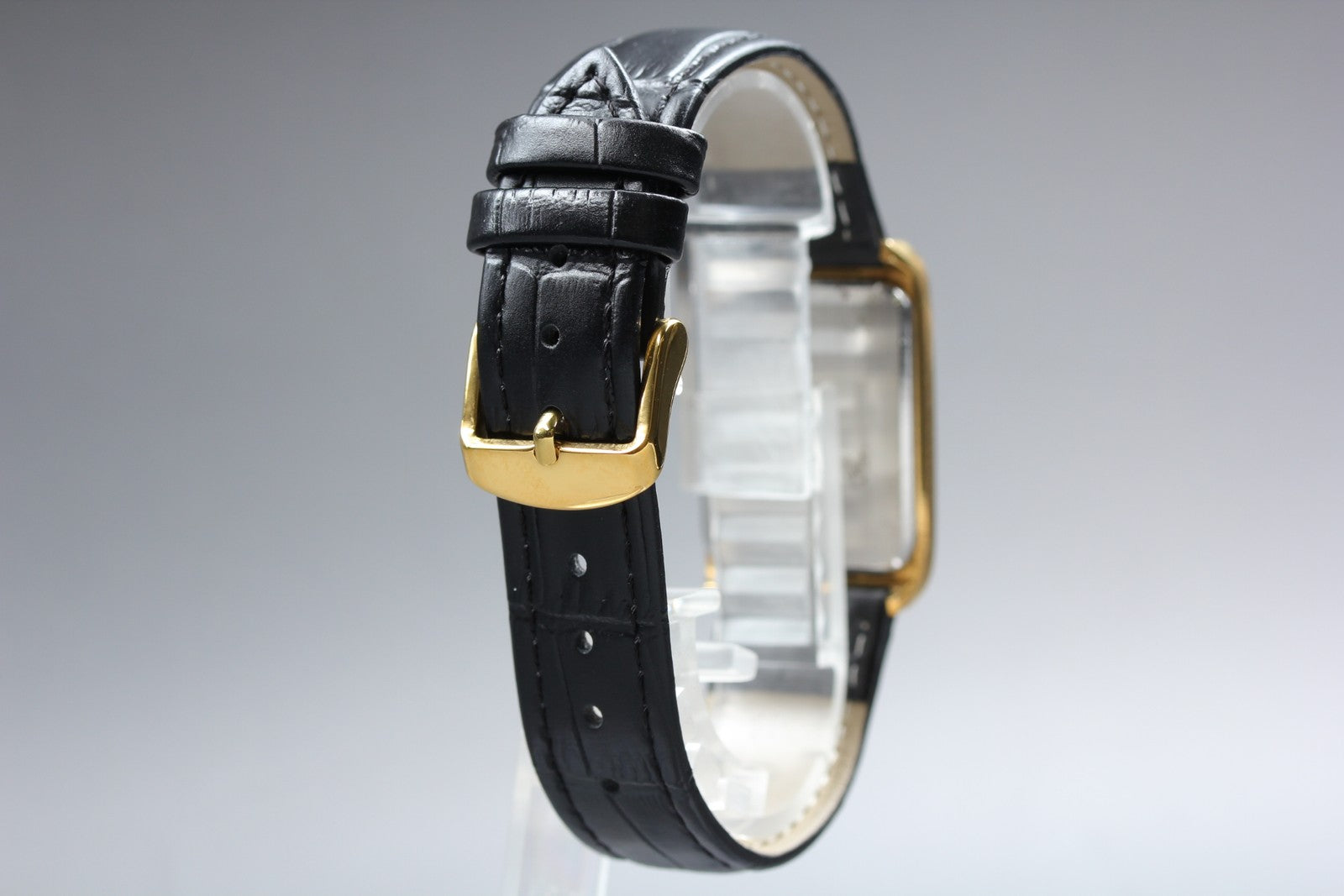 1975 Near MINT OMEGA Geneve 24mm 511.0469 Manual Wind Navy Dial Unisex Vintage