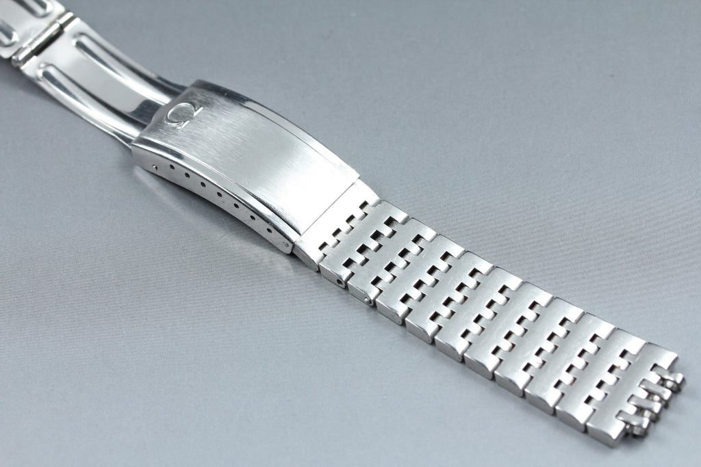 Near MINT OMEGA Bracelet FF725/1193 18mm Stainless Steel Silver Men's Vintage