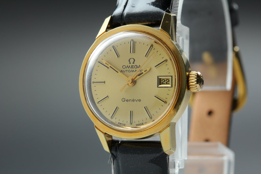 1972 Near MINT OMEGA Geneve 22mm 566.045 Automatic Gold Dial Women's Vintage