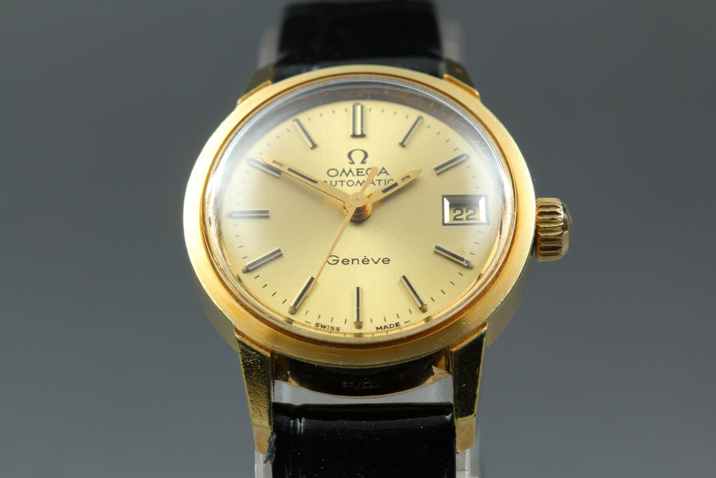 1972 Near MINT OMEGA Geneve 22mm 566.045 Automatic Gold Dial Women's Vintage