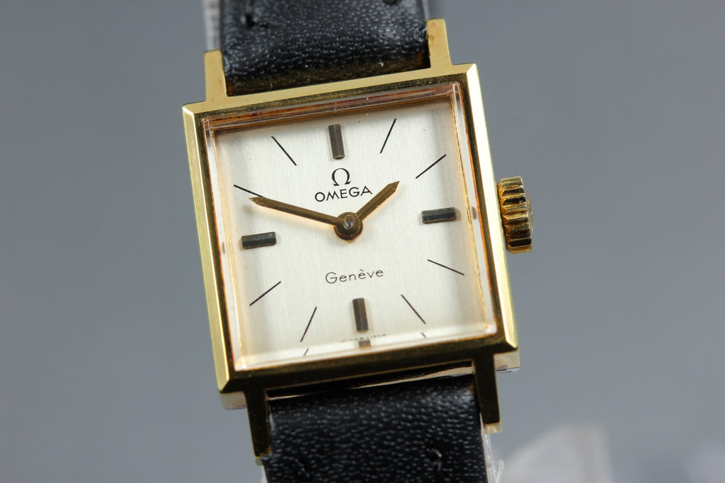 1969 Near MINT OMEGA Geneve 17mm 511.321 Manual Champagne Dial Women's Vintage