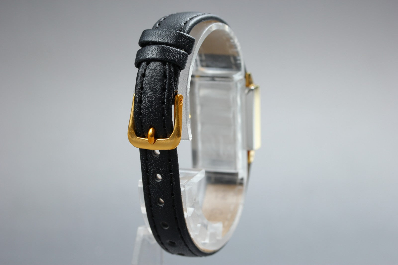 1969 Near MINT OMEGA Geneve 17mm 511.321 Manual Champagne Dial Women's Vintage