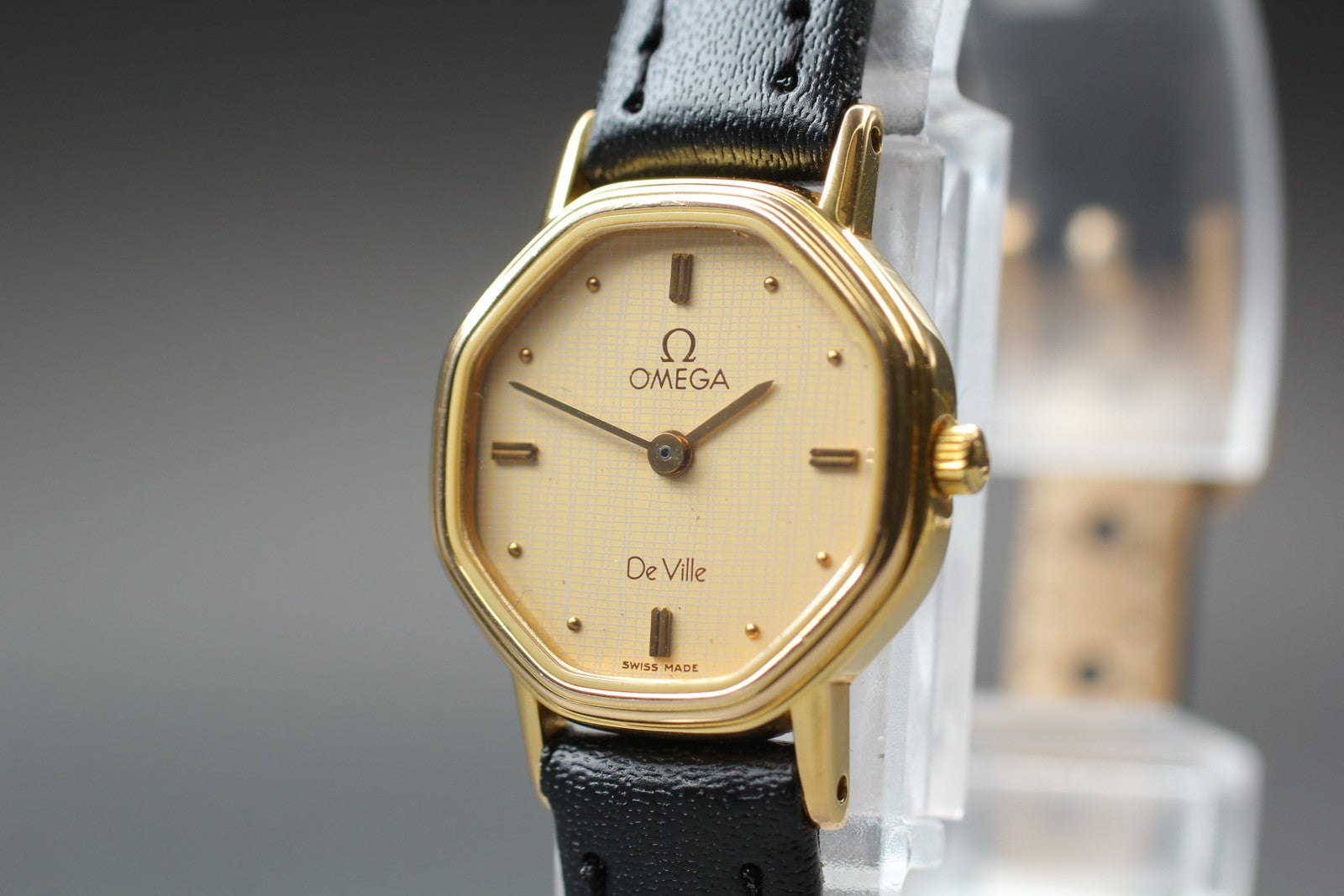 1984 OMEGA De Ville 20mm 591.0313 Quartz Gold Dial Women's Watch Vintage Exc+5