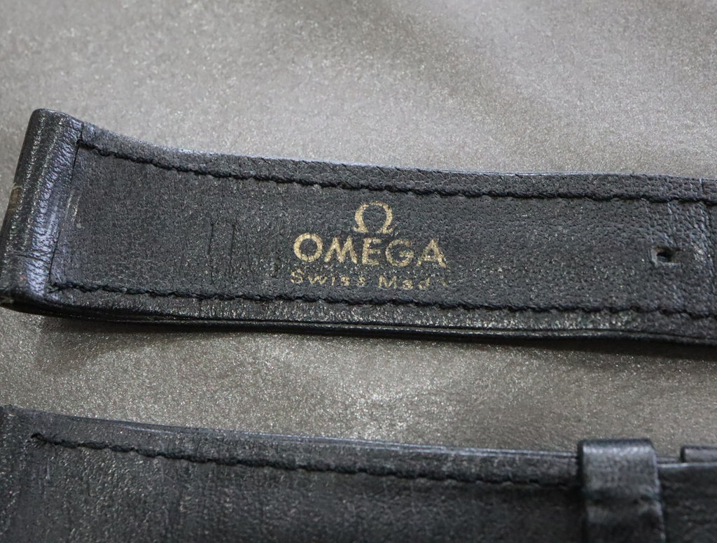 Near MINT OMEGA Genuine Black Leather Strap 19mm Gold Buckle Vintage #2354-2