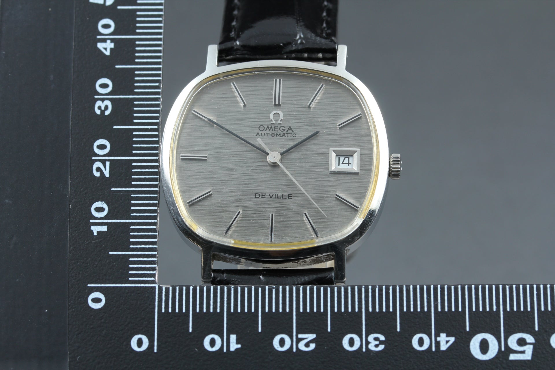 1972 Near MINT OMEGA De Ville 34mm 162.751 Automatic Silver Dial Men's Vintage