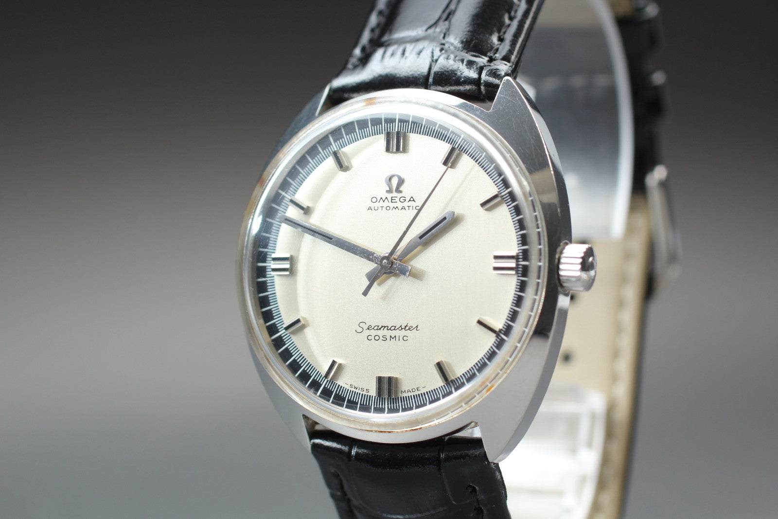 1960s Near MINT OMEGA Seamaster COSMIC 35mm 165026 Automatic Silver Men Vintage