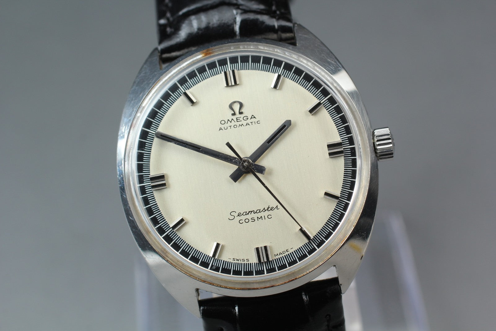 1960s Near MINT OMEGA Seamaster COSMIC 35mm 165026 Automatic Silver Men Vintage