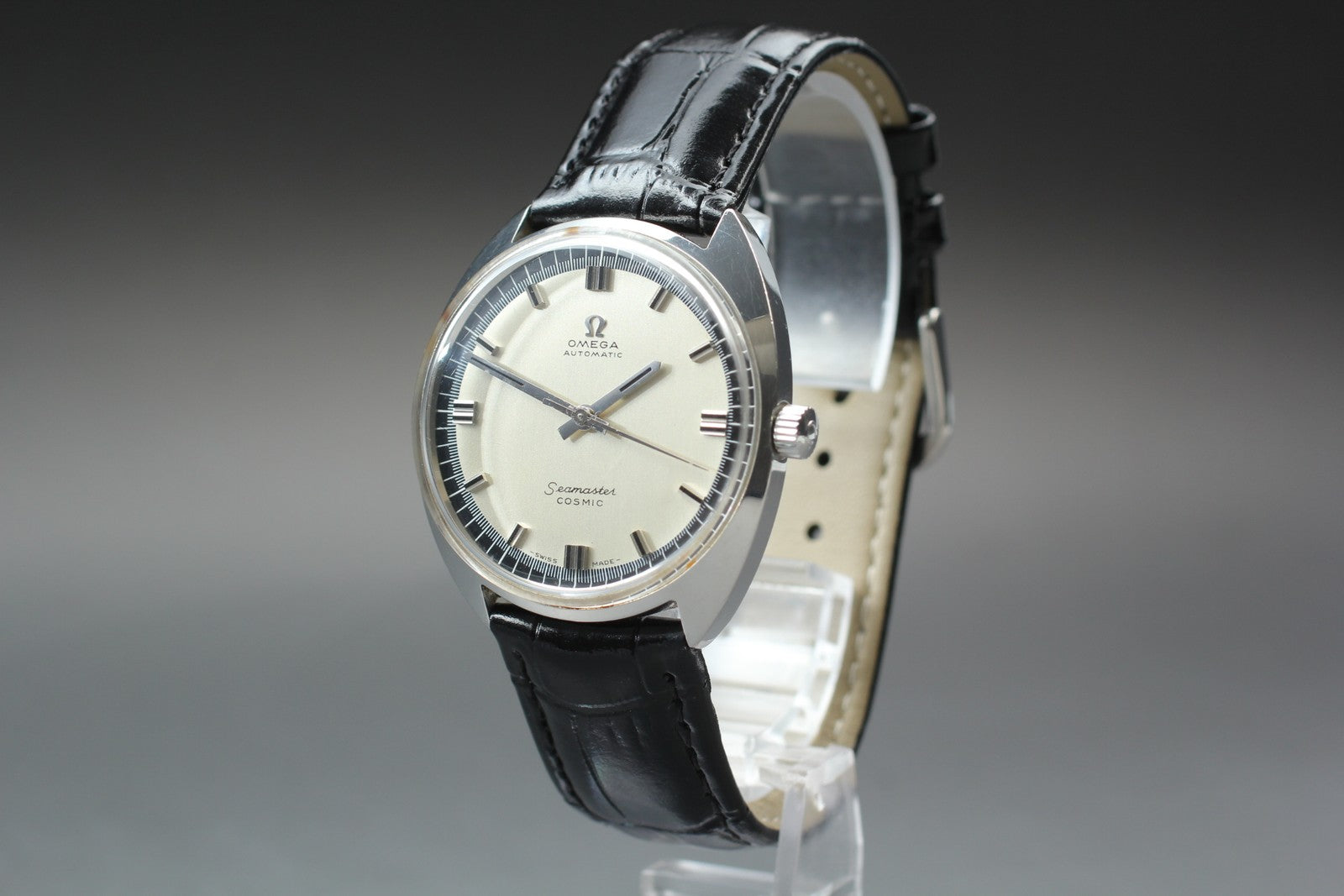 1960s Near MINT OMEGA Seamaster COSMIC 35mm 165026 Automatic Silver Men Vintage