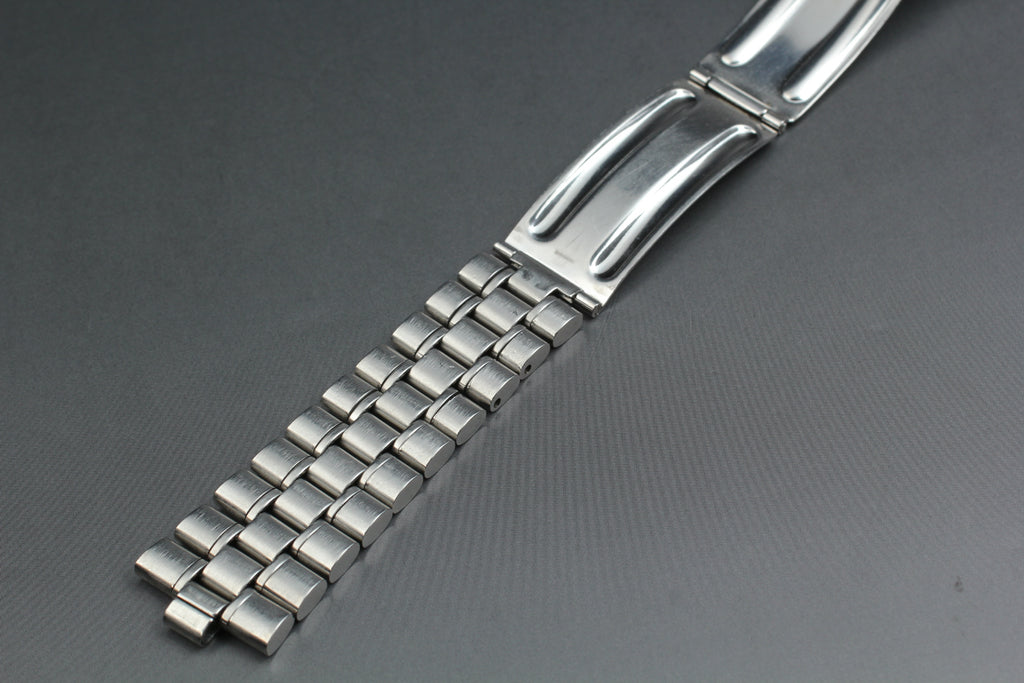 Near MINT OMEGA Bracelet 19mm FF526/1098 Stainless steel Silver Men's Vintage