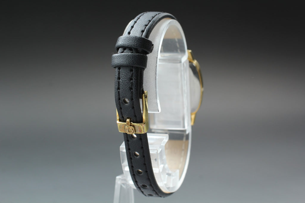 1982 Near MINT OMEGA De Ville 19mm 591.0191 Quartz Gold Dial Women's Vintage