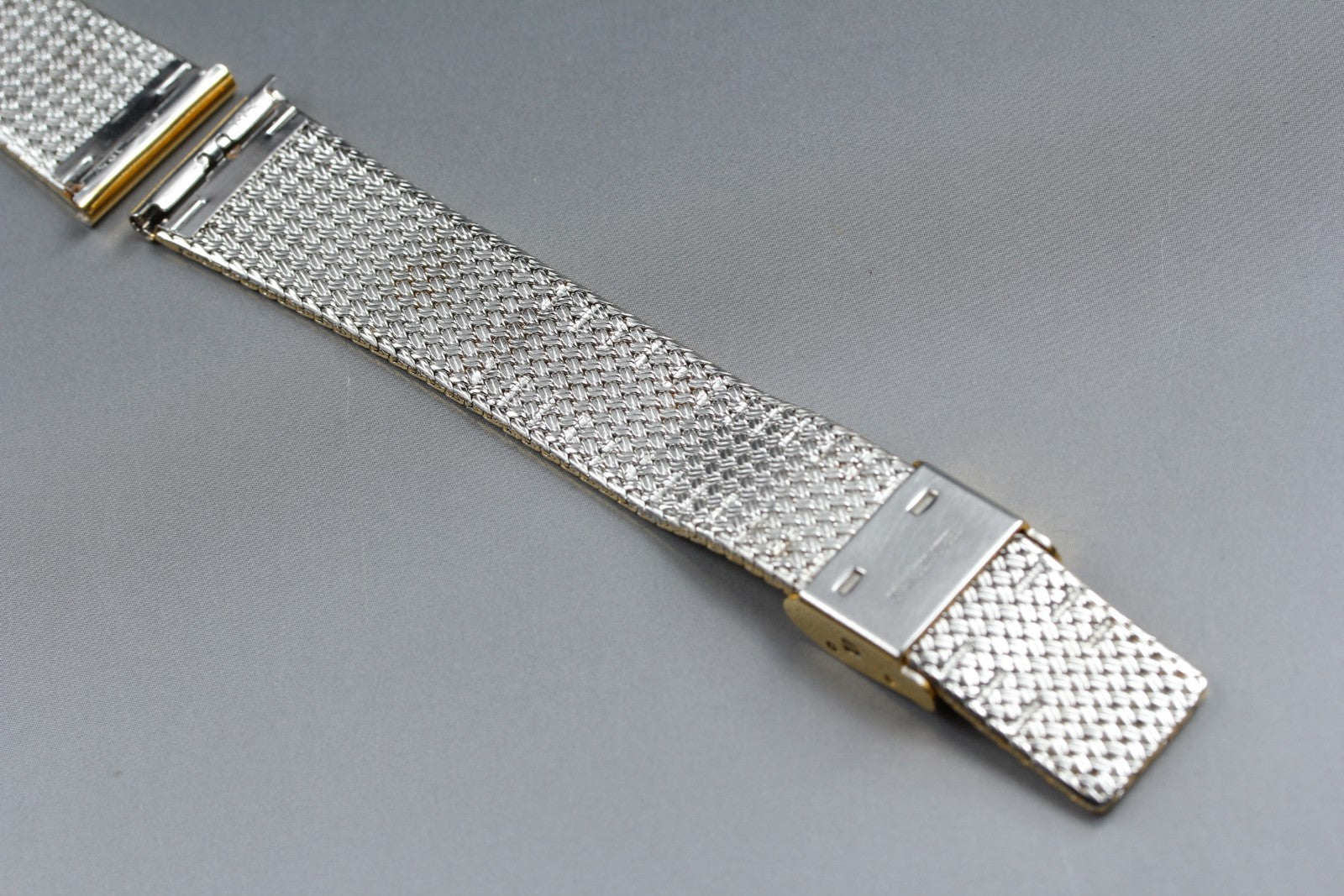 Near MINT OMEGA Milanese/Mesh Band 19mm Gold Plated Bracelet Men's Vintage