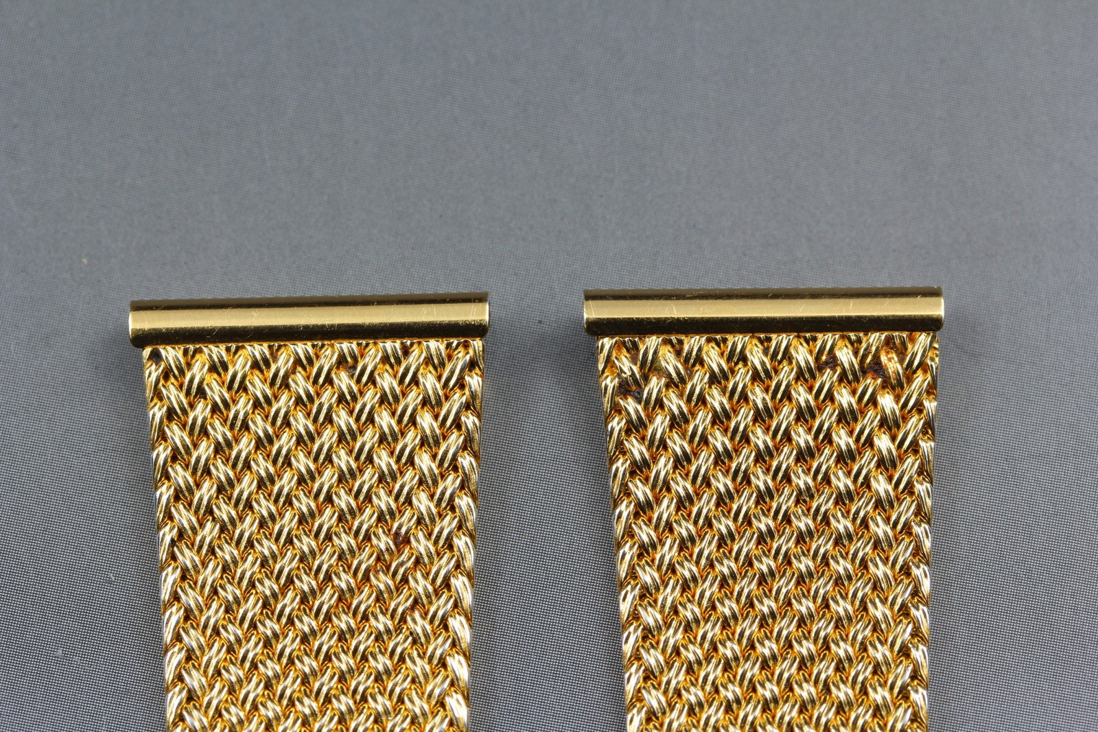 Near MINT OMEGA Milanese/Mesh Band 19mm Gold Plated Bracelet Men's Vintage
