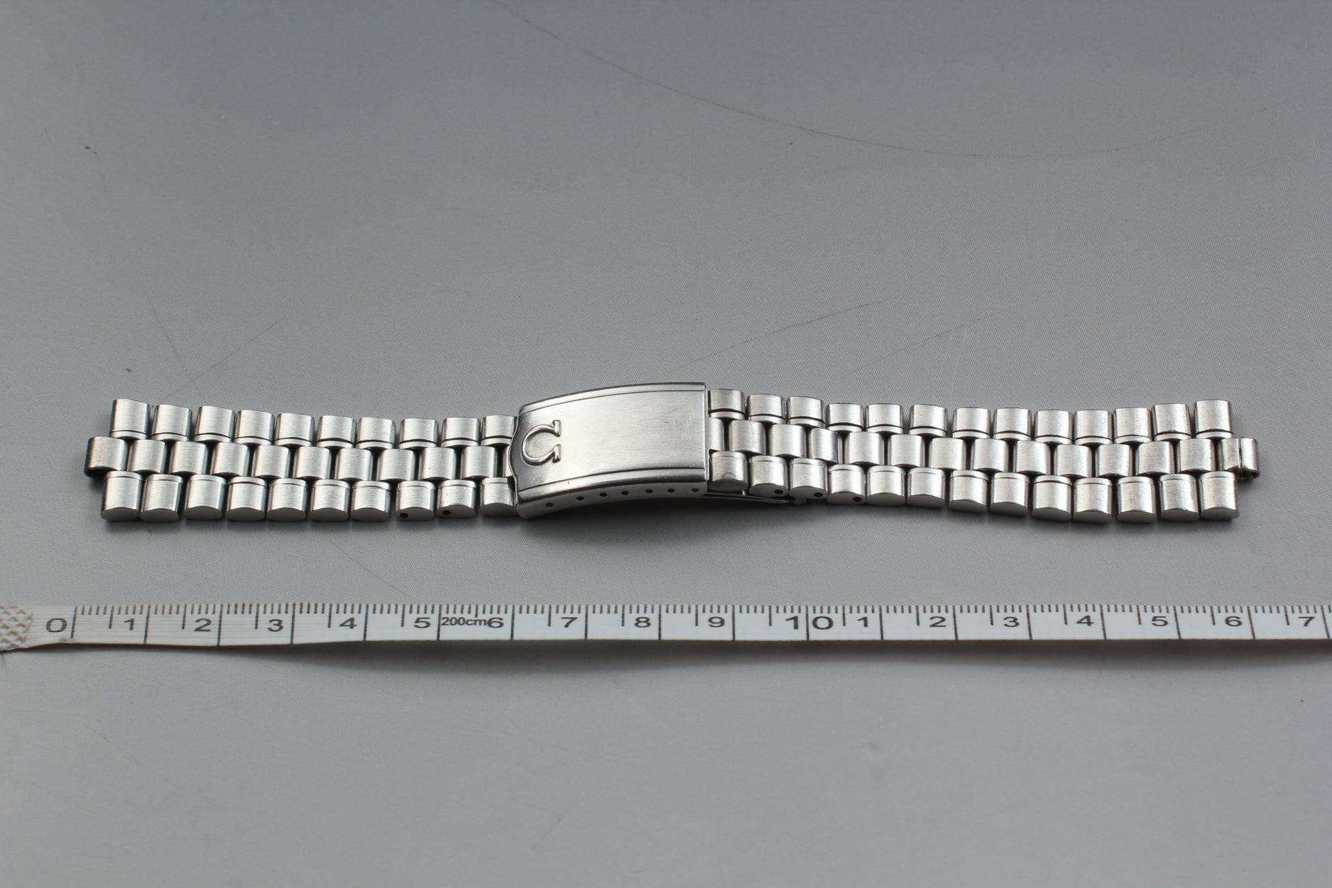 Near MINT OMEGA Bracelet 19mm FF526/1098 Stainless steel Silver Men's Vintage