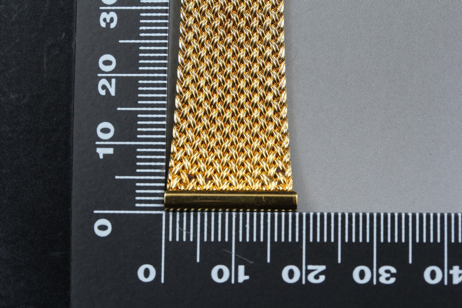 Near MINT OMEGA Milanese/Mesh Band 19mm Gold Plated Bracelet Men's Vintage