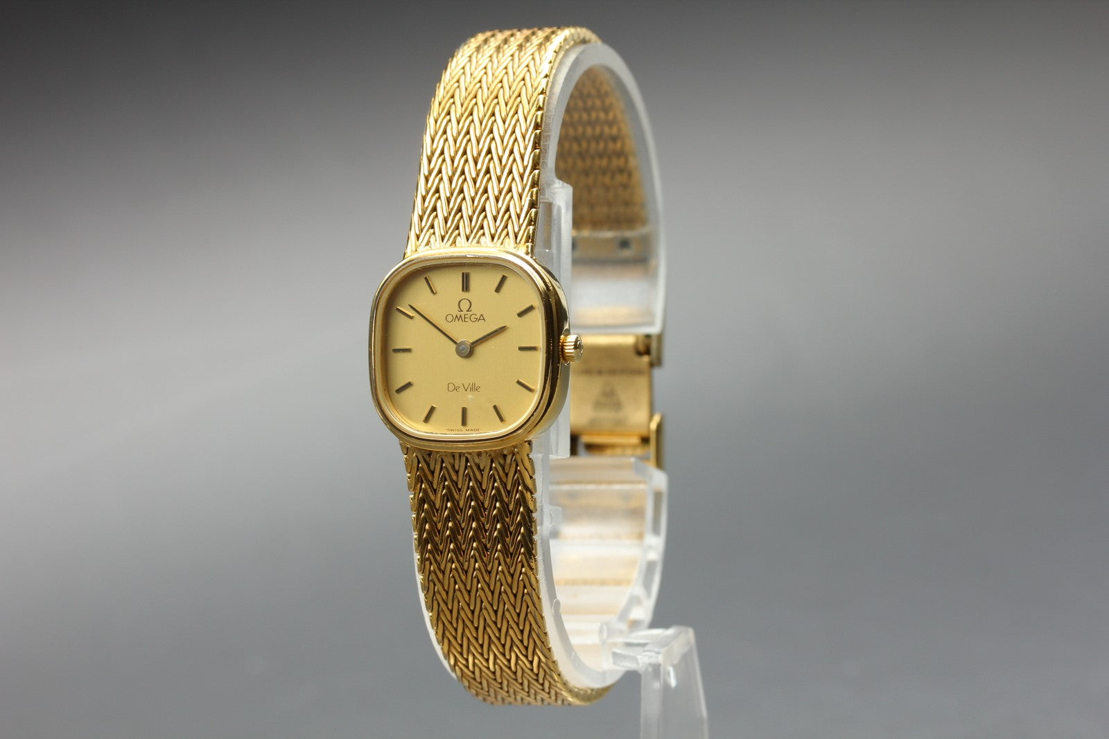 1984 OMEGA De Ville 19mm 591.0269 Quartz Gold Dial Women's Watch Vintage Exc+5