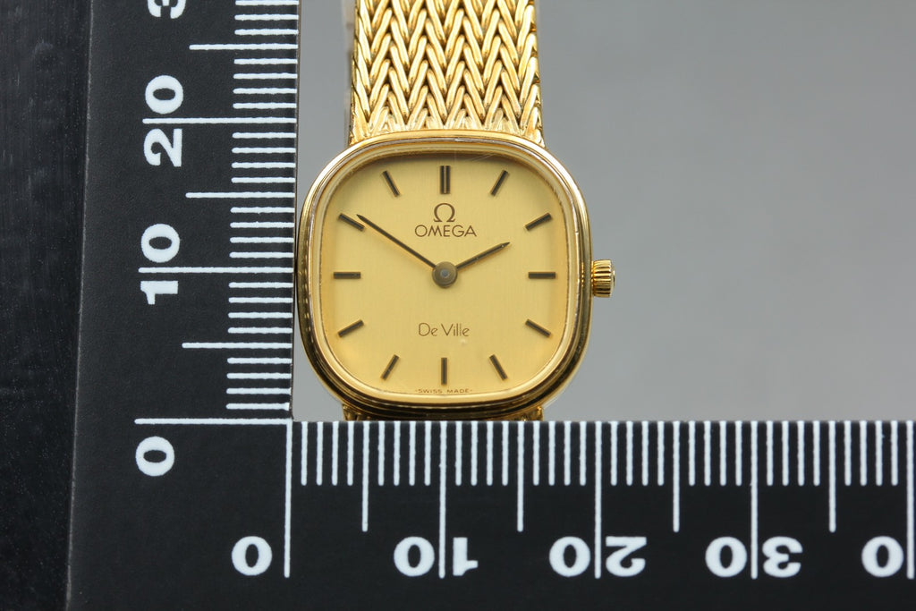 1984 OMEGA De Ville 19mm 591.0269 Quartz Gold Dial Women's Watch Vintage Exc+5