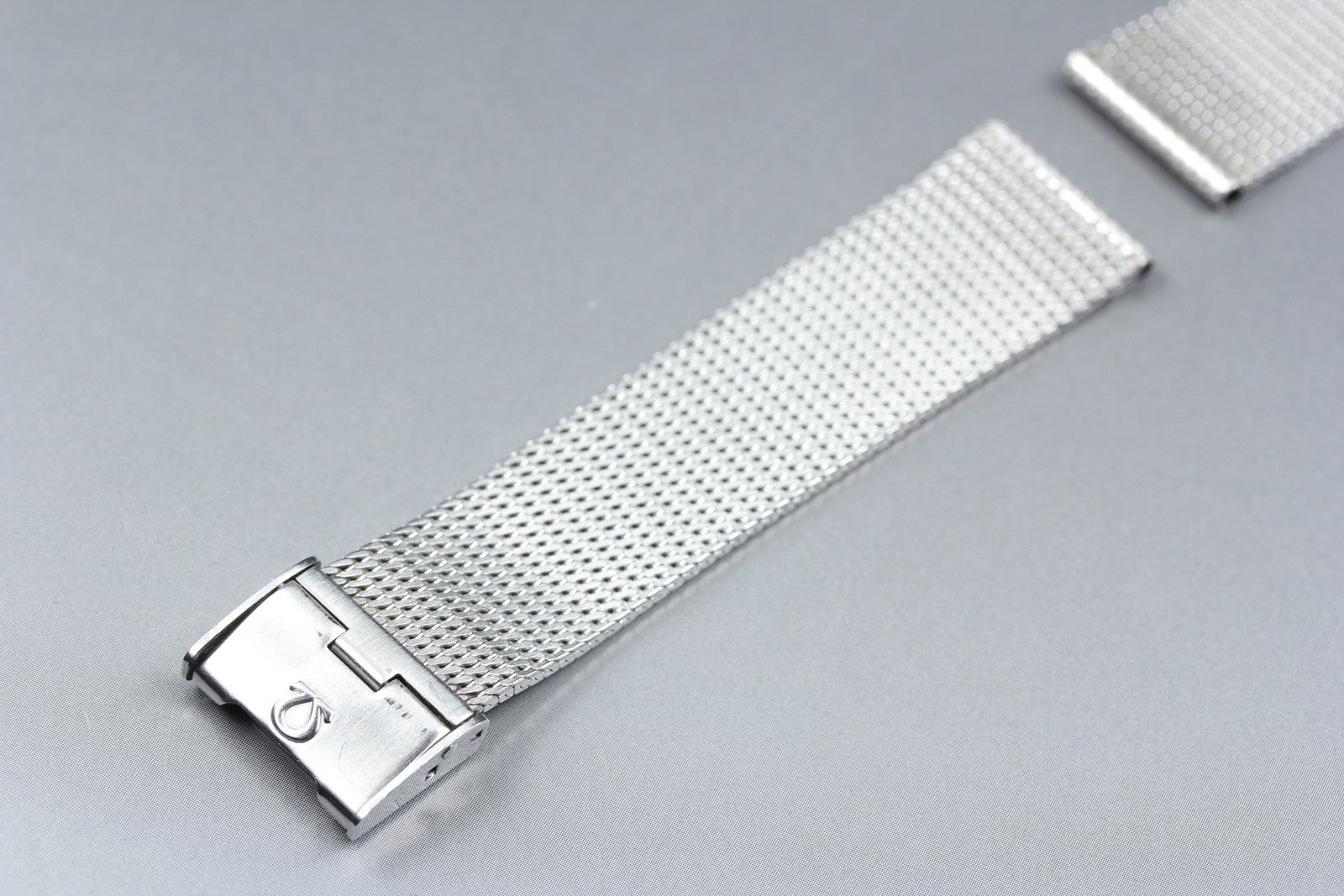 Near MINT OMEGA Milanese/Mesh Band 18mm 2038 Stainless Steel Silver Men Vintage