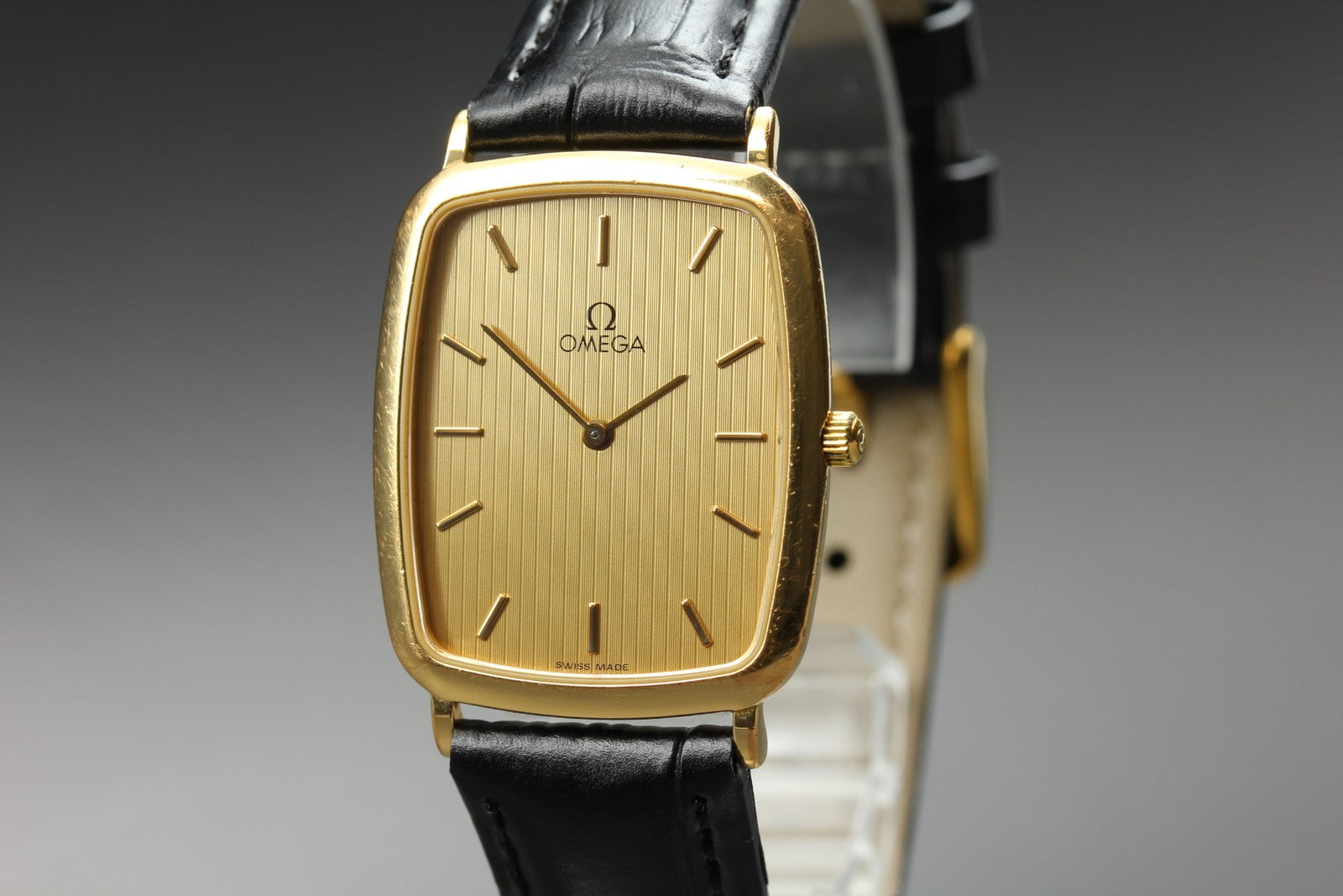 1988 OMEGA De Ville 26mm 195.0076.2 Quartz Gold Dial Men's Watch Vintage Exc+5