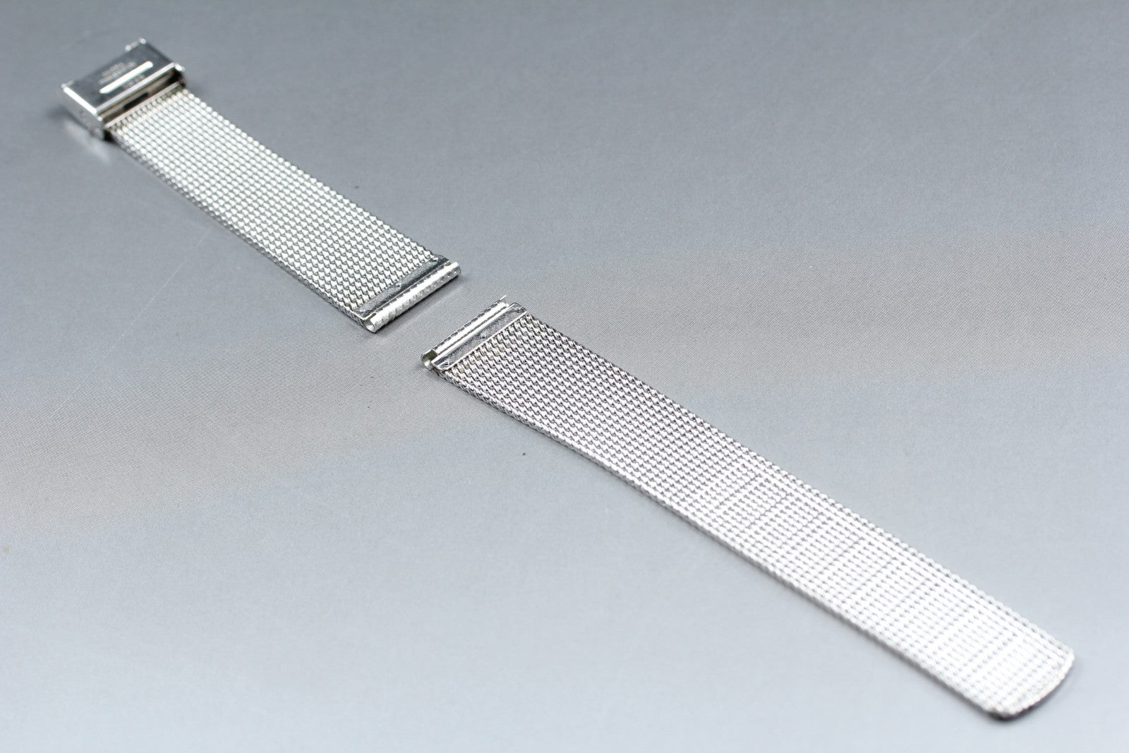Near MINT OMEGA Milanese/Mesh Band 18mm 2038 Stainless Steel Silver Men Vintage