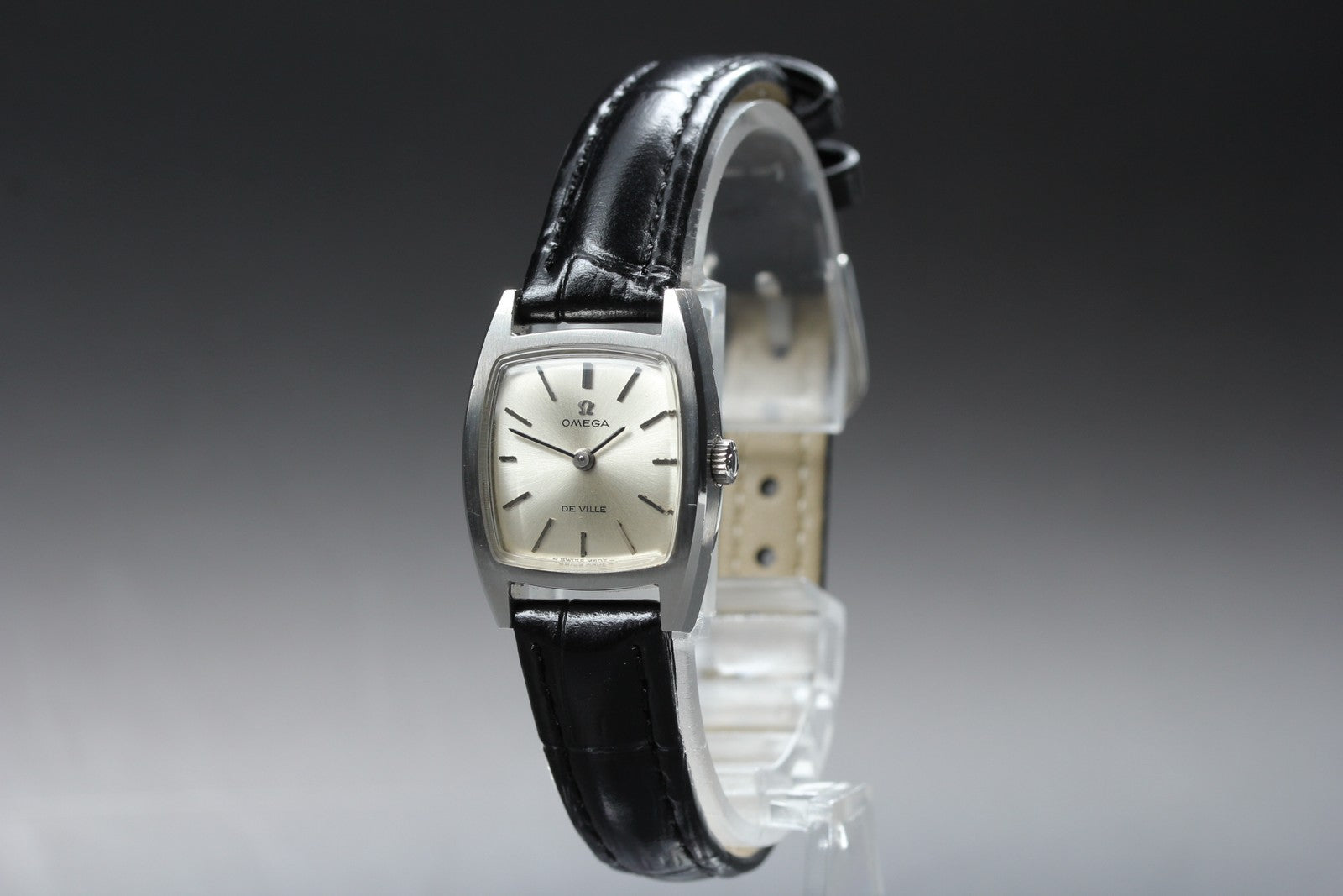 1969 MINT OMEGA De Ville 20mm 511.256 Manual Wind Silver Dial Women's Vintage