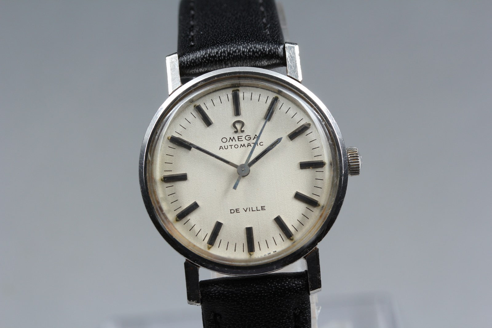 Near MINT OMEGA Seamaster De Ville 27mm Automatic White Dial Women's Vinrage