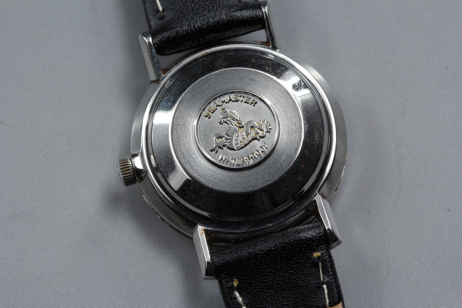 Near MINT OMEGA Seamaster De Ville 27mm Automatic White Dial Women's Vinrage