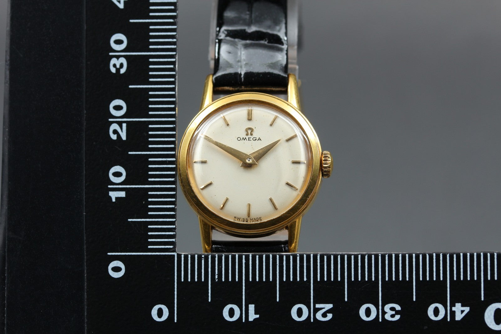 1959 OMEGA 2820-2 22mm Manual Wind Gold Plated White Dial Women's Vintage Exc+5