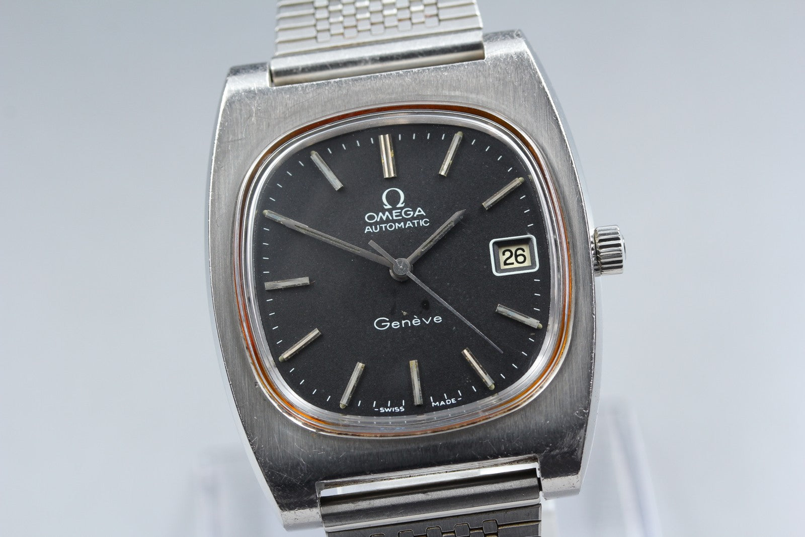 1974 Near MINT OMEGA Geneve 36mm 166.0190 Automatic Black Dial Men's Vintage