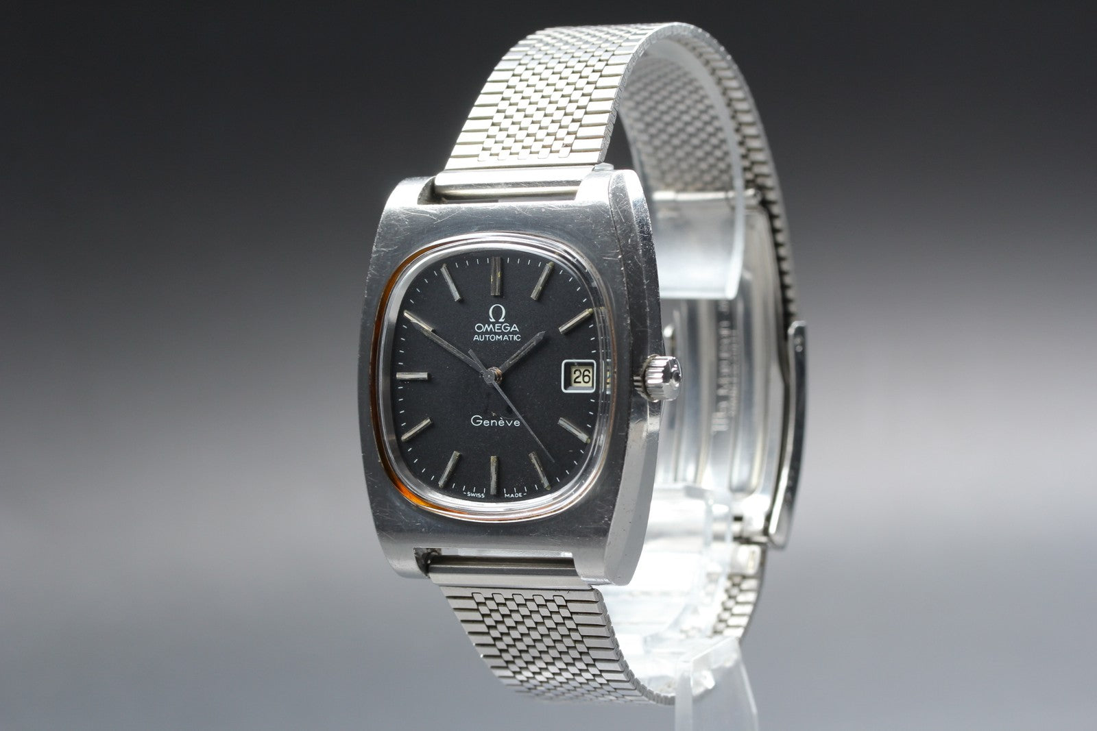 1974 Near MINT OMEGA Geneve 36mm 166.0190 Automatic Black Dial Men's Vintage