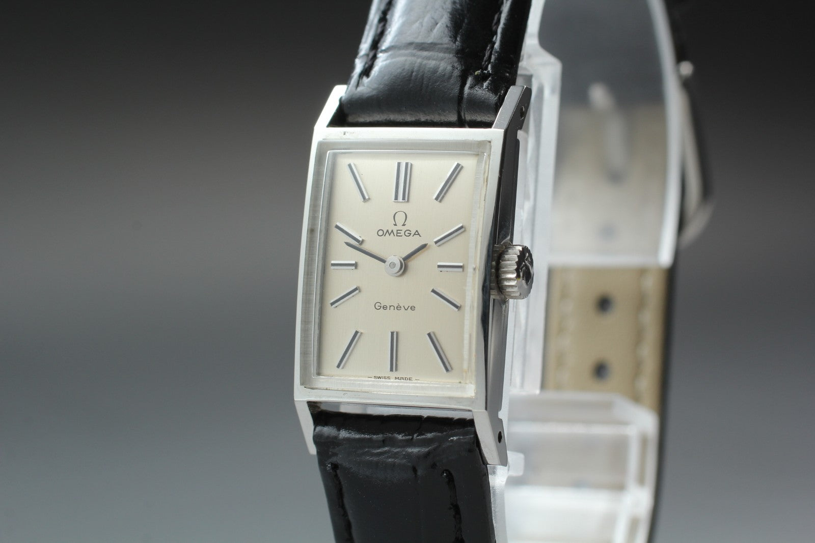 1970 MINT OMEGA Geneve 15mm 511.357 Manual Winding Silver Dial Women's Vintage