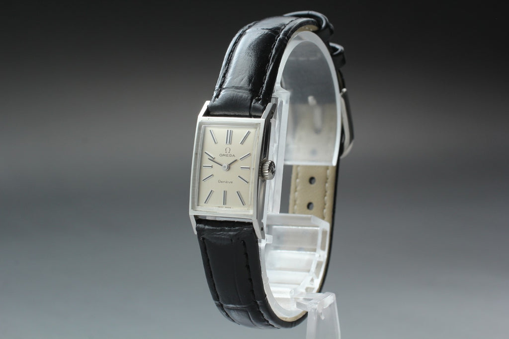 1970 MINT OMEGA Geneve 15mm 511.357 Manual Winding Silver Dial Women's Vintage
