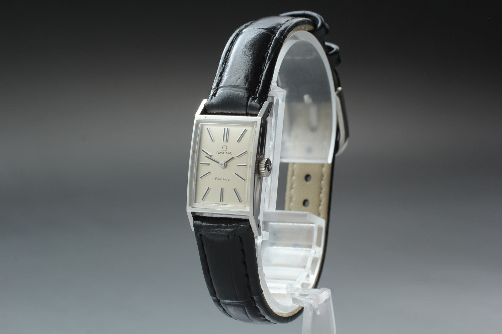 1970 MINT OMEGA Geneve 15mm 511.357 Manual Winding Silver Dial Women's Vintage