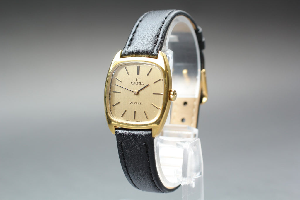 1978 Near MINT OMEGA De Ville 25mm 511.0531 Manual Gold Dial Women's Vintage