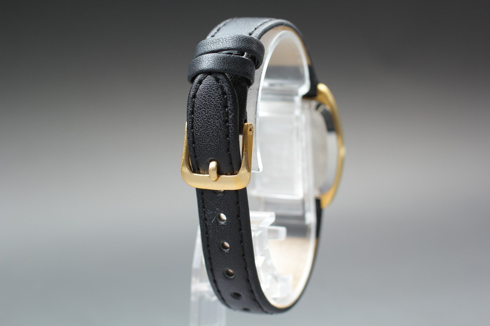 1978 Near MINT OMEGA De Ville 25mm 511.0531 Manual Gold Dial Women's Vintage