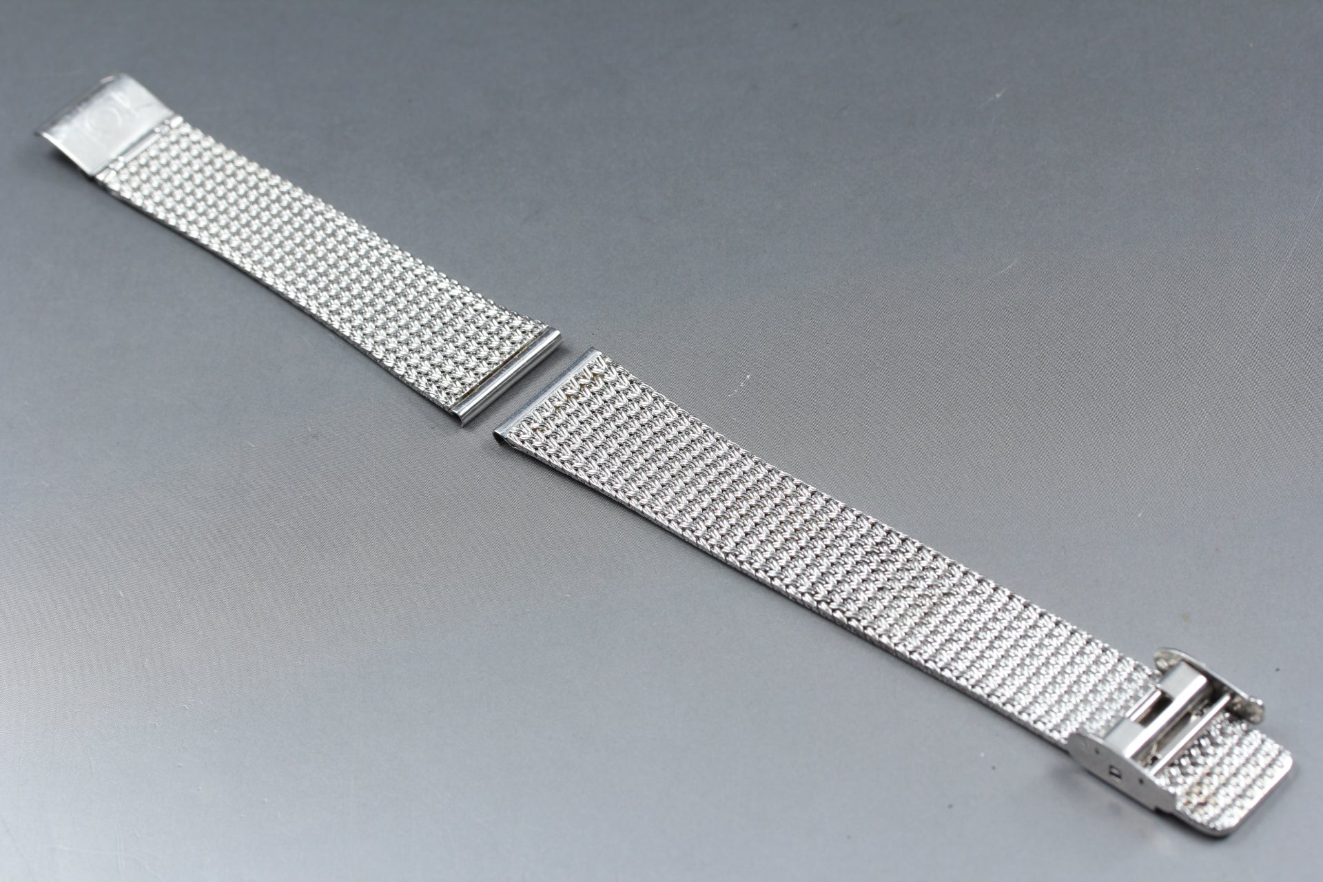 Near MINT OMEGA Milanese/Mesh Band 18mm Stainless Bracelet Silver Men's Vintage