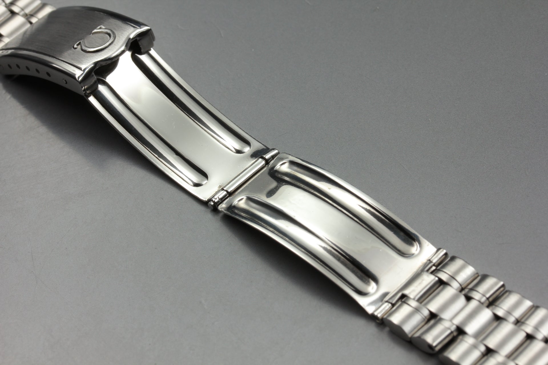 Near MINT OMEGA Speedmaster Bracelet FF110/1116 20mm Stainless Men's Vintage