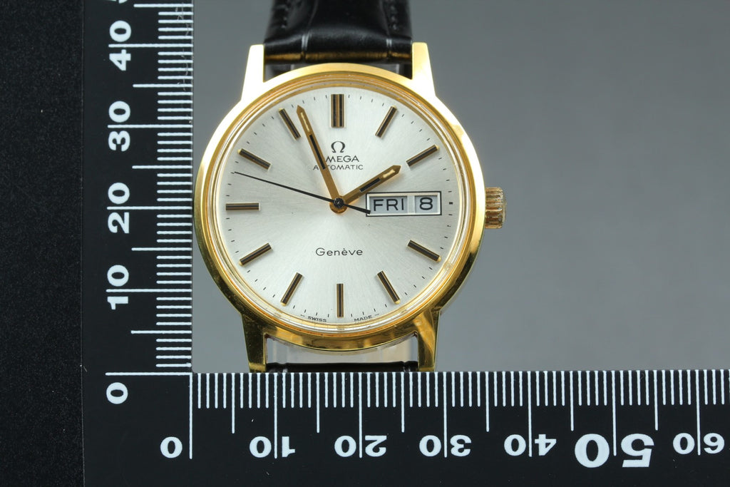 1972 Near MINT OMEGA Geneve 35mm 166.0117 Automatic Champagne Dial Men's Vintage
