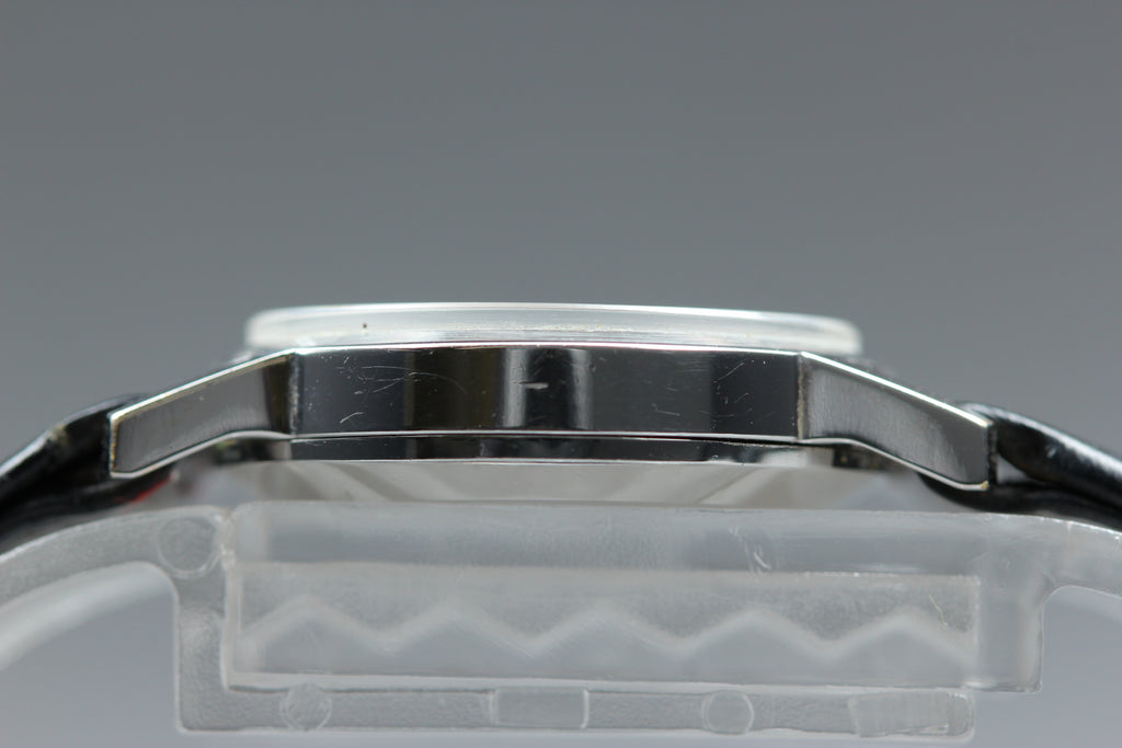 1974 Near MINT OMEGA Geneve 21mm 511.0411 Manual Silver Dial Women's Vintage