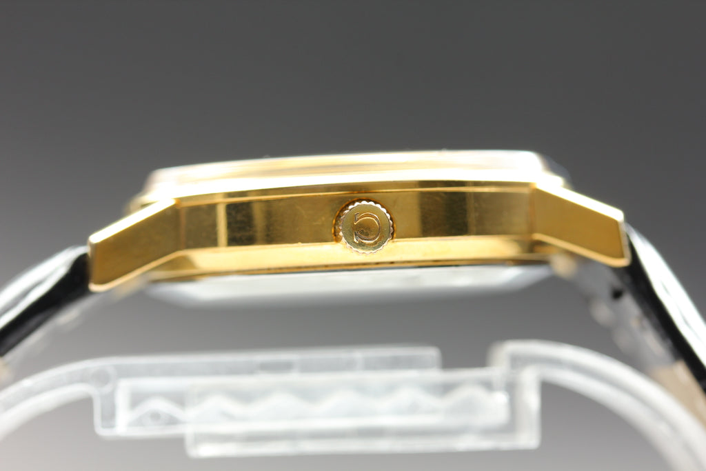 1977 Near MINT OMEGA Seamaster 35mm 166.0202 Automatic Gold Dial Men's Vintage